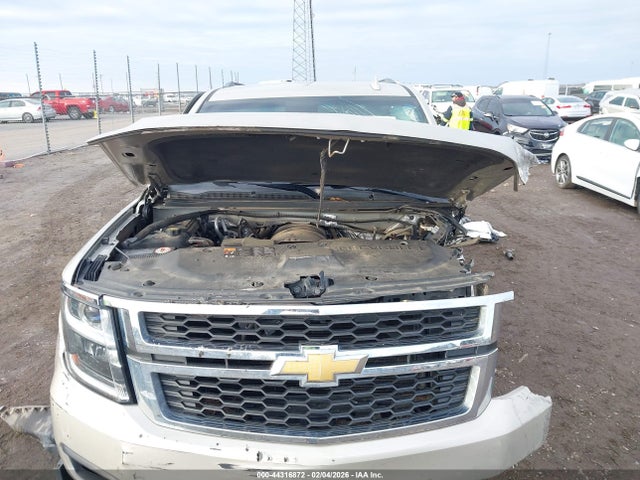 Продаж на аукціоні авто 2016 Chevrolet Suburban Lt, vin: 1GNSKHKC7GR101526, номер лоту: 44316872
