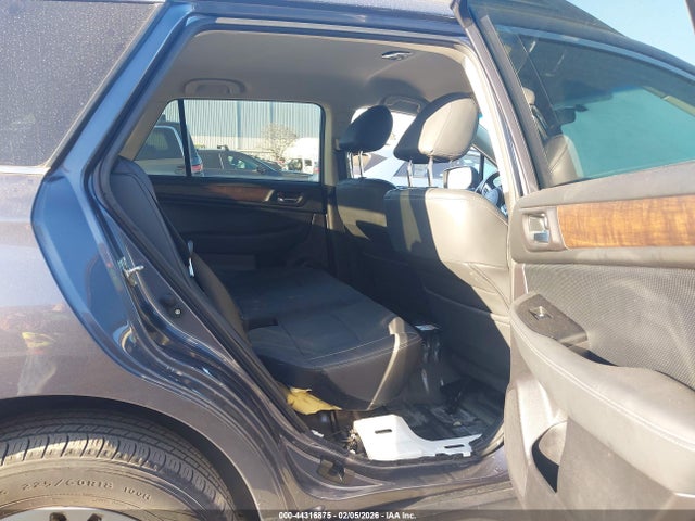 4S4BSAJC8G3272916 Subaru Outback 2.5i Limited