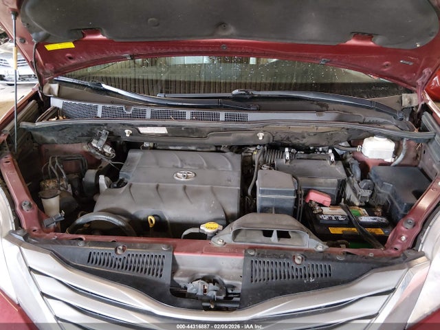 5TDYK3DC0ES411289 Toyota Sienna Xle V6 8 Passenger