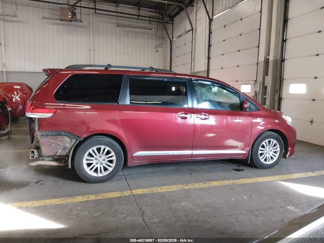 5TDYK3DC0ES411289 Toyota Sienna Xle V6 8 Passenger