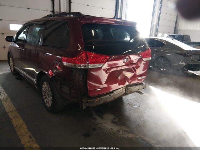 5TDYK3DC0ES411289 Toyota Sienna Xle V6 8 Passenger