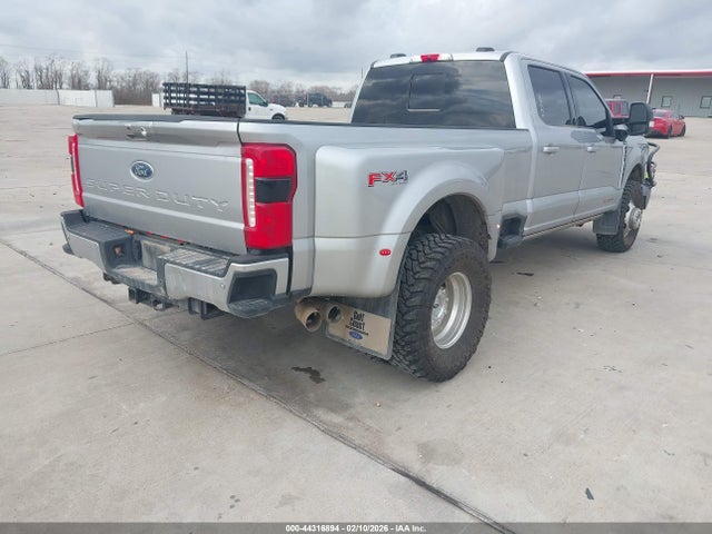 Ford F-350 Lariat 2024 1FT8W3DM1REF33104 Image 4