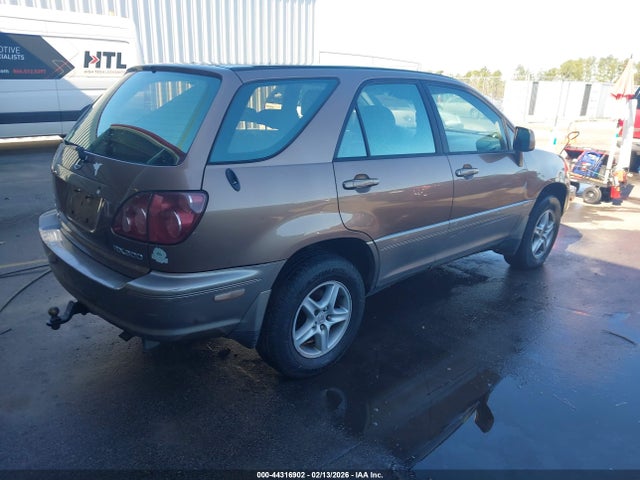 1999 LEXUS RX 300 JT6HF10U8X0010741 Photo 3