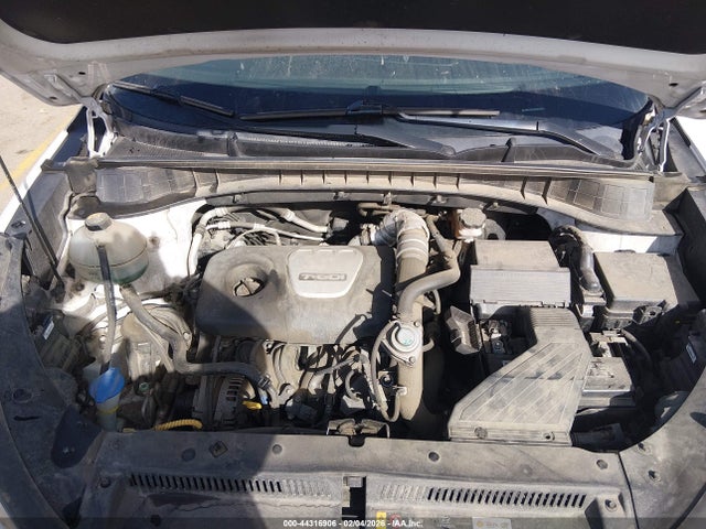 2016 HYUNDAI TUCSON KM8J33A22GU262159 Photo 9