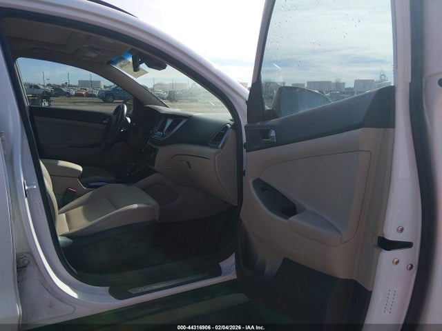 2016 HYUNDAI TUCSON KM8J33A22GU262159 Photo 4