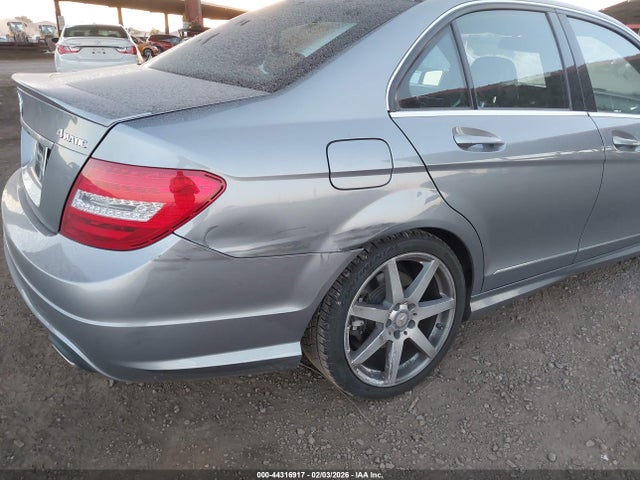 WDDGF8AB4EG247795 Mercedes-Benz C 300 Sport 4matic