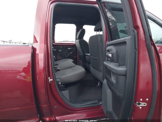 44316924 :رقم المزاد ، 1C6RR7GT1MS536849 vin ، 2021 Ram 1500 Classic Warlock  4x4 6'4 Box مزاد بيع
