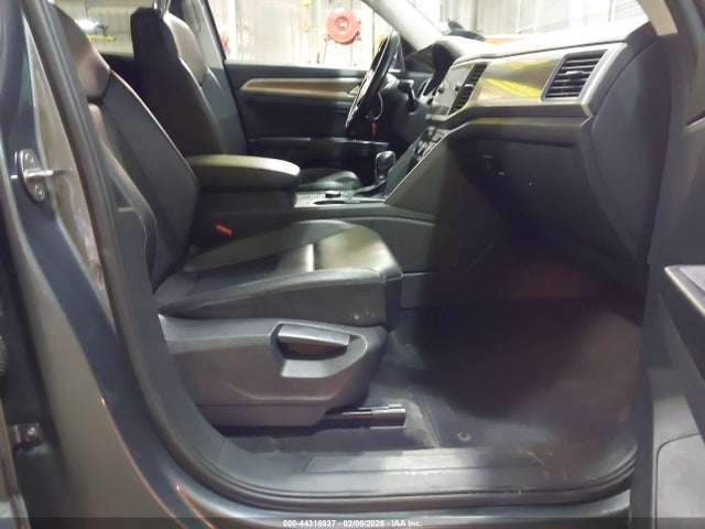 Продаж на аукціоні авто 2018 Volkswagen Atlas 3.6l V6 Se W/technology, vin: 1V2PR2CA7JC570421, номер лоту: 44316937