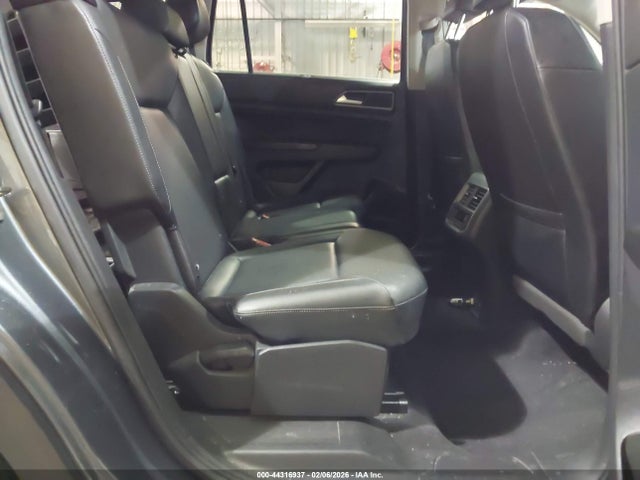 Продаж на аукціоні авто 2018 Volkswagen Atlas 3.6l V6 Se W/technology, vin: 1V2PR2CA7JC570421, номер лоту: 44316937