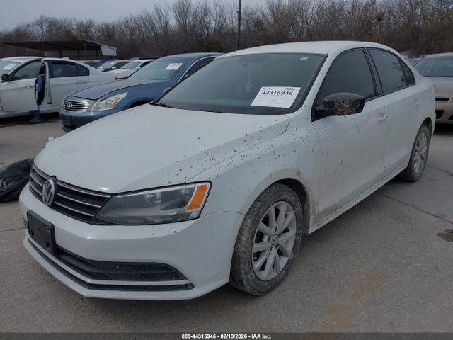3VWD17AJ1FM210415 Volkswagen Jetta 1.8t Se