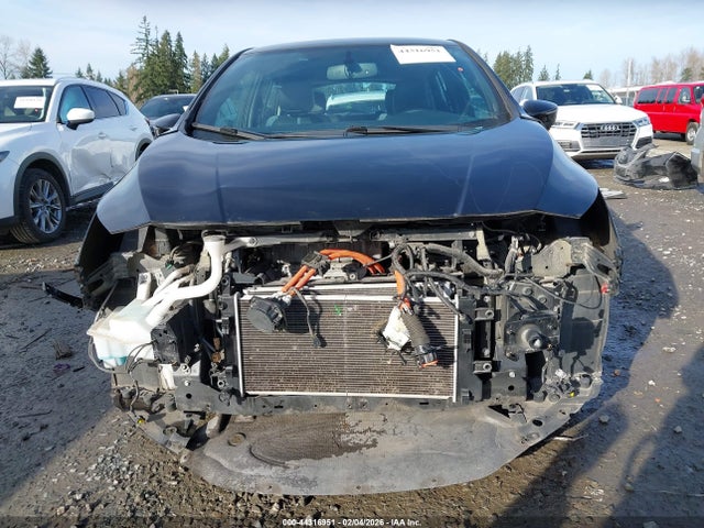 1N4AZ1CP5KC305512 Nissan Leaf Sl