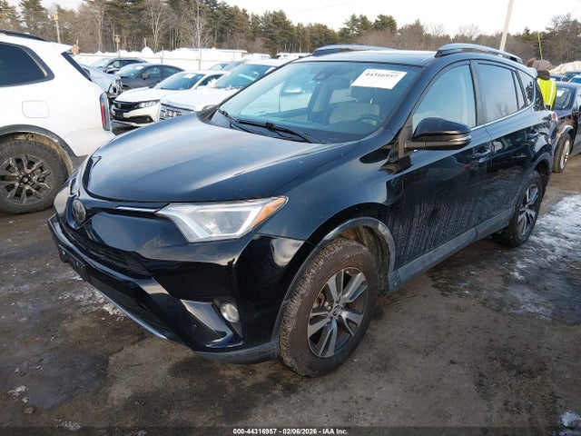 Toyota Rav4 Xle 2017 2T3RFREV6HW604108 Image 2