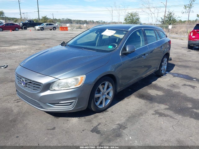 2017 VOLVO V60 YV140MEK6H1373045 Photo 1