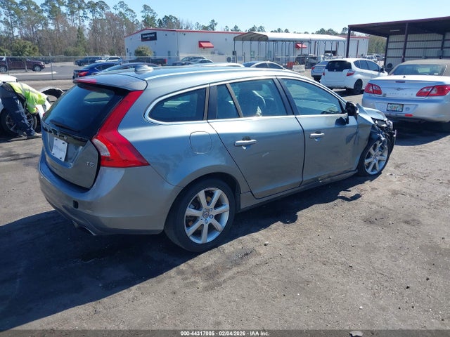2017 VOLVO V60 YV140MEK6H1373045 Photo 3
