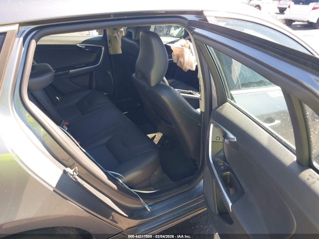 2017 VOLVO V60 YV140MEK6H1373045 Photo 7