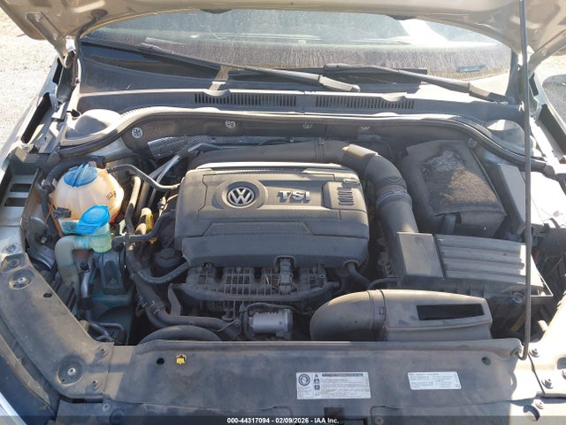 2014 Volkswagen Jetta 1.8t Sel მანქანა იყიდება აუქციონზე, vin: 3VWL07AJXEM324023, აუქციონის ნომერი: 44317094
