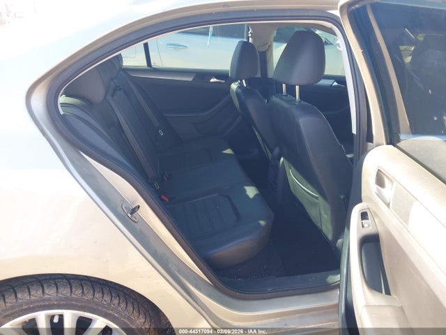 2014 Volkswagen Jetta 1.8t Sel მანქანა იყიდება აუქციონზე, vin: 3VWL07AJXEM324023, აუქციონის ნომერი: 44317094
