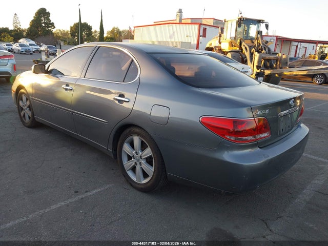 2005 LEXUS ES 330 JTHBA30G855118388 Photo 2
