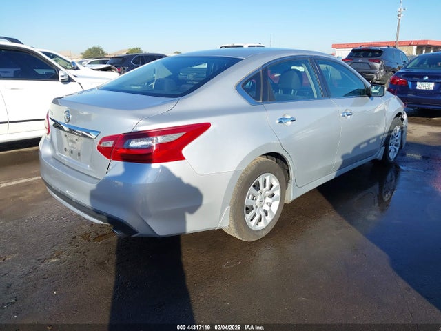 1N4AL3AP3JC290572 Nissan Altima 2.5 S