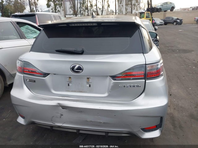 Lexus CT 200H 2015 JTHKD5BH2F2250770 Image 16