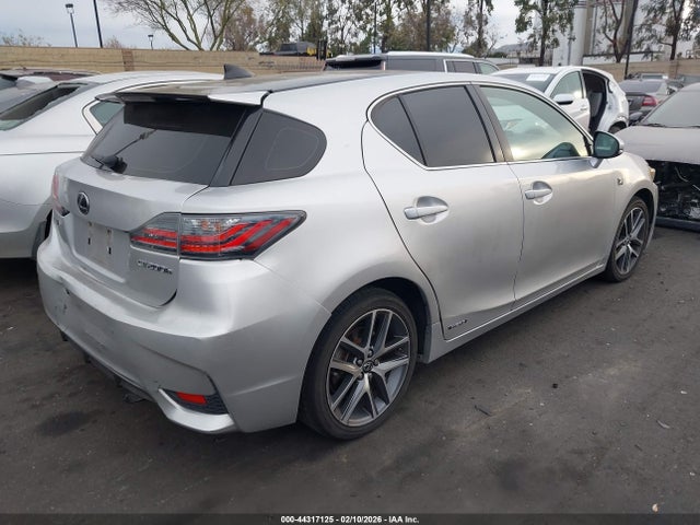 Lexus CT 200H 2015 JTHKD5BH2F2250770 Image 4