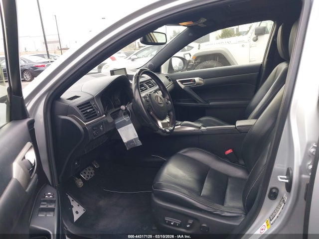 Lexus CT 200H 2015 JTHKD5BH2F2250770 Image 5