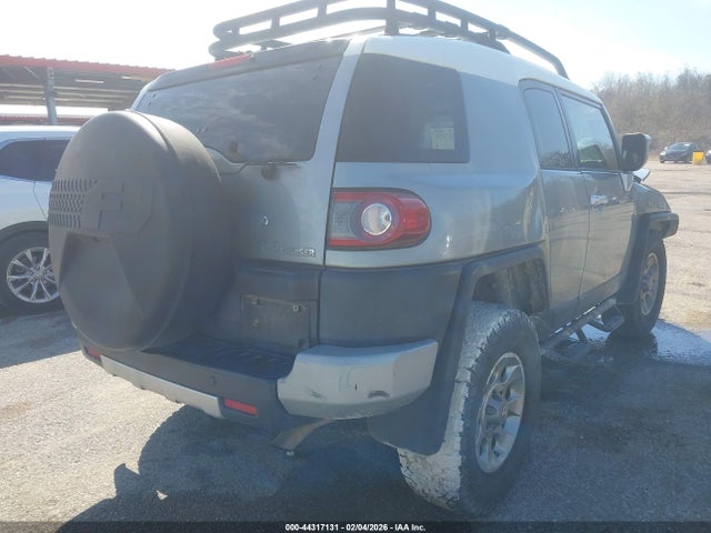 2012 TOYOTA FJ CRUISER JTEBU4BF2CK130968 Photo 3