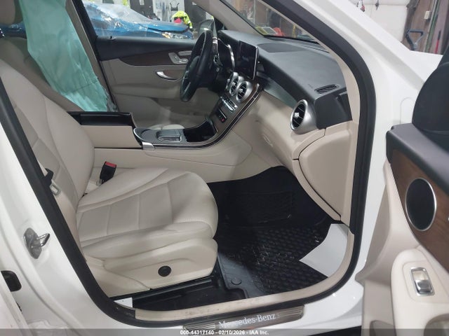 2020 Mercedes-benz Glc 300 4matic მანქანა იყიდება აუქციონზე, vin: W1N0G8EB1LF788916, აუქციონის ნომერი: 44317140