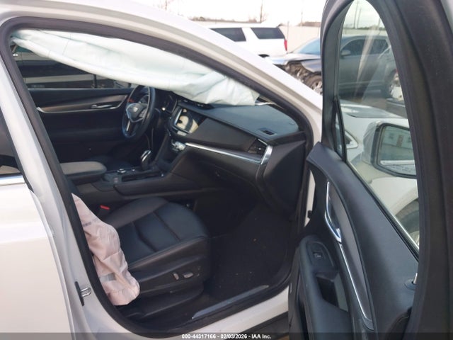 2023 CADILLAC XT5 1GYKNAR48PZ126452 Photo 4