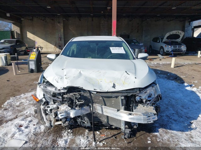 2017 Honda Civic Lx მანქანა იყიდება აუქციონზე, vin: 2HGFC2F56HH532958, აუქციონის ნომერი: 44317173