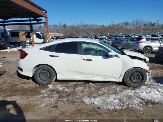 2017 Honda Civic Lx მანქანა იყიდება აუქციონზე, vin: 2HGFC2F56HH532958, აუქციონის ნომერი: 44317173