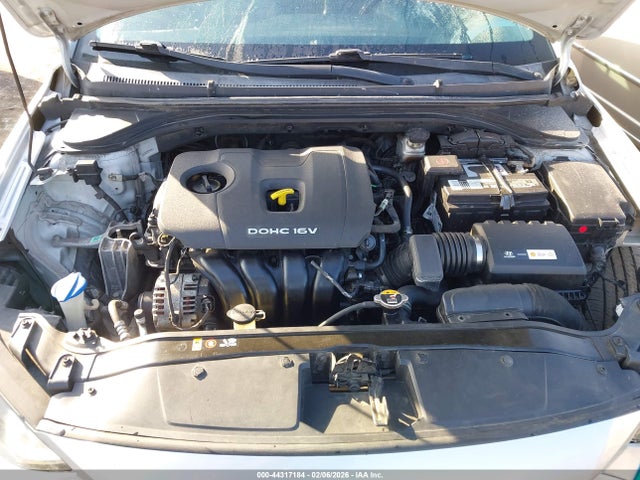 5NPD84LF7HH011030 Hyundai ELANTRA SE