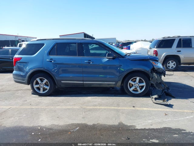 2018 Ford Explorer Xlt მანქანა იყიდება აუქციონზე, vin: 1FM5K7D80JGB17588, აუქციონის ნომერი: 44317187