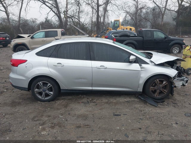 1FADP3F28JL259669 Ford FOCUS SE