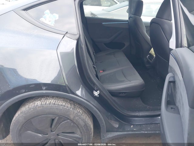 7SAYGDEE3TA411246 Tesla Model Y Long Range Launch Series/premium All-wheel Drive
