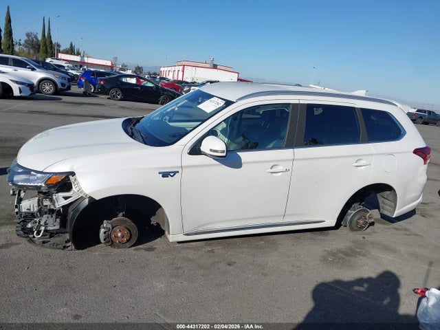 JA4J2VA78NZ055879 Mitsubishi Outlander Phev Sel S-awc