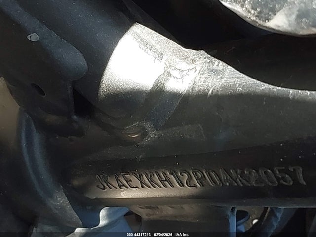 JKAEXKH12PDAK2057 Kawasaki EX400