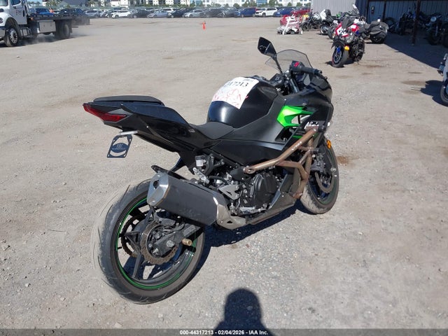 JKAEXKH12PDAK2057 Kawasaki EX400
