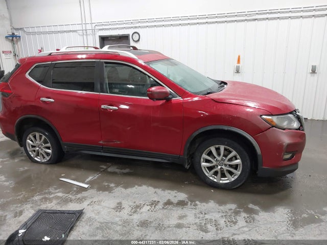JN8AT2MV6HW273633 Nissan ROGUE SV