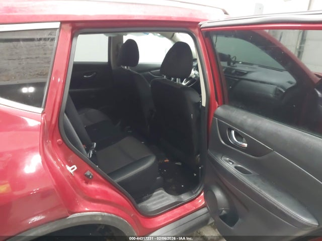 JN8AT2MV6HW273633 Nissan ROGUE SV