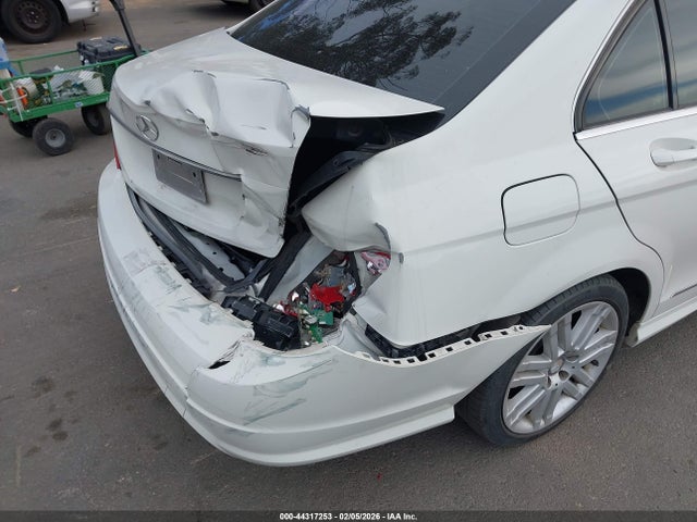 44317253 :رقم المزاد ، WDDGF54X88F038799 vin ، 2008 Mercedes-benz C 300 Luxury/sport مزاد بيع
