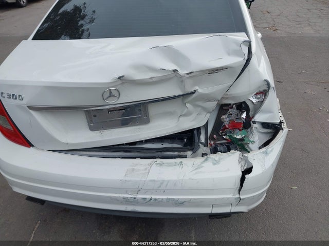 44317253 :رقم المزاد ، WDDGF54X88F038799 vin ، 2008 Mercedes-benz C 300 Luxury/sport مزاد بيع