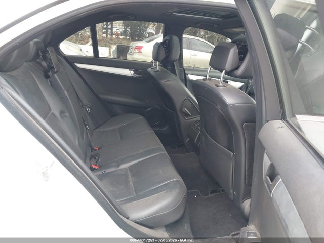 44317253 :رقم المزاد ، WDDGF54X88F038799 vin ، 2008 Mercedes-benz C 300 Luxury/sport مزاد بيع