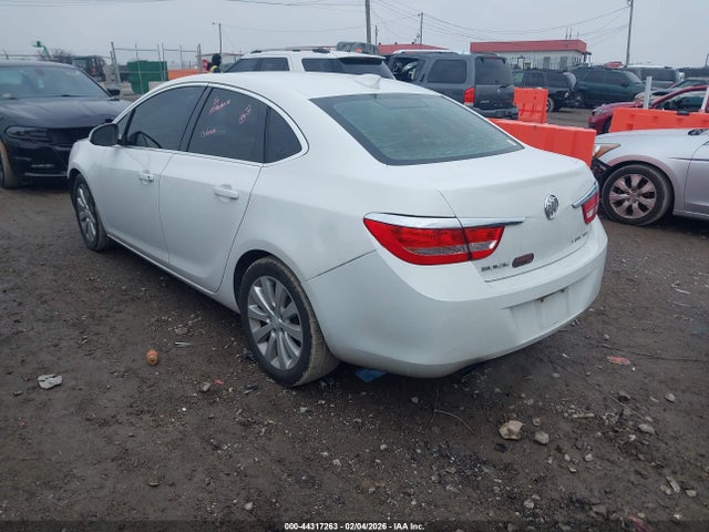 44317263 :رقم المزاد ، 1G4PP5SK7F4131607 vin ، 2015 Buick Verano مزاد بيع