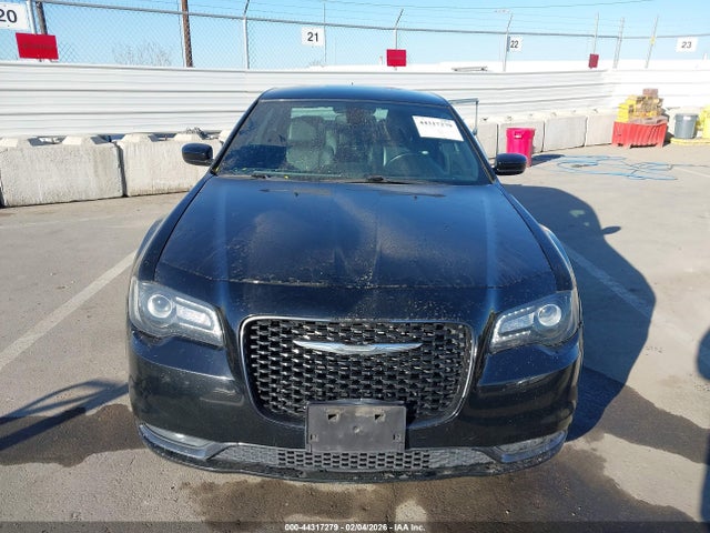 Chrysler 300 300s 2015 2C3CCABG4FH756119 Image 13