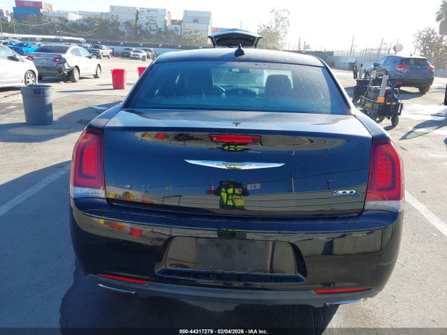 Chrysler 300 300s 2015 2C3CCABG4FH756119 Image 17