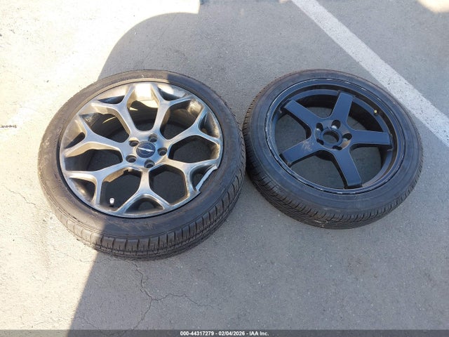 2C3CCABG4FH756119 Chrysler 300 300s