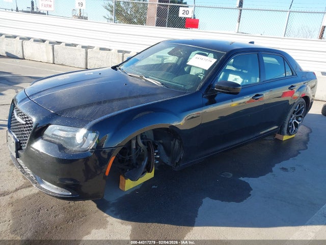 2C3CCABG4FH756119 Chrysler 300 300s