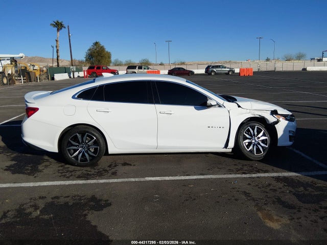 1G1ZG5ST4NF105144 Chevrolet Malibu Fwd Rs