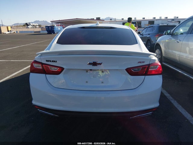 1G1ZG5ST4NF105144 Chevrolet Malibu Fwd Rs